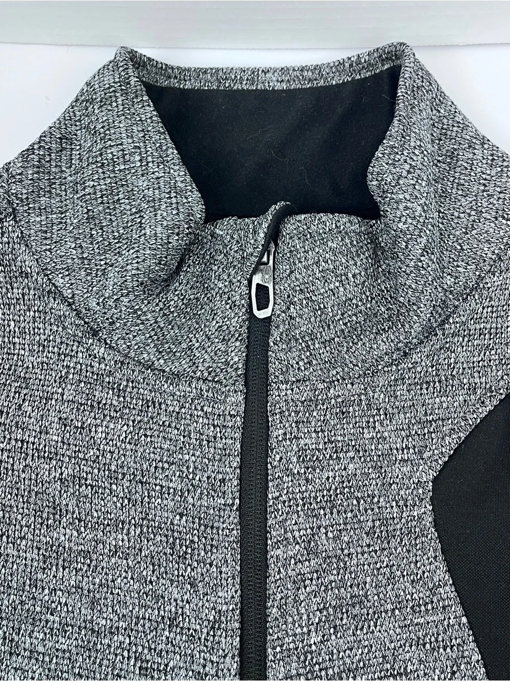 Spyder Men's Gray and Black Full Zip Fleece Jacket Size S; Active, Outdoor